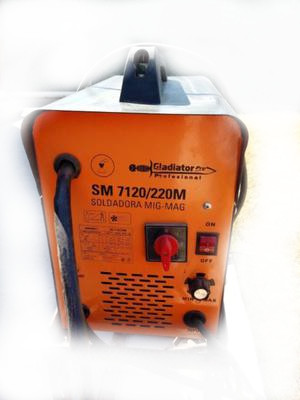 SOLDADORA MIG 120 A SM-7120 GLADIATOR DISC